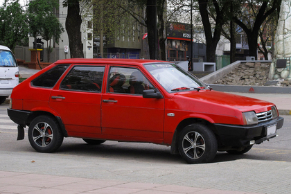 Названы любимые автомобили молодых россиян